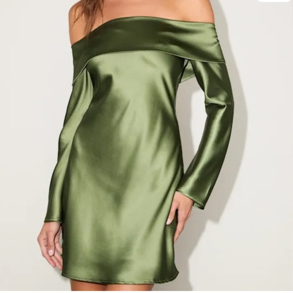 Lulus Luxurious Vision Olive Green Satin Off-the-Shoulder Mini Dress Size S NWT - Picture 2 of 4